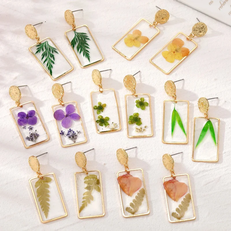 

ALLNEWME Charming Multicolor Real Dye Flower Leaves Long Dangle Earrings for Women Clear Resin Hanging Earring Casual Jewelry