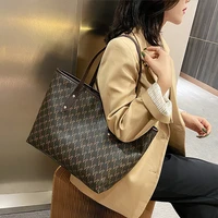 2022 new fashion womens bags european and american retro printed shoulder bag large capacity tote bag all match handbag