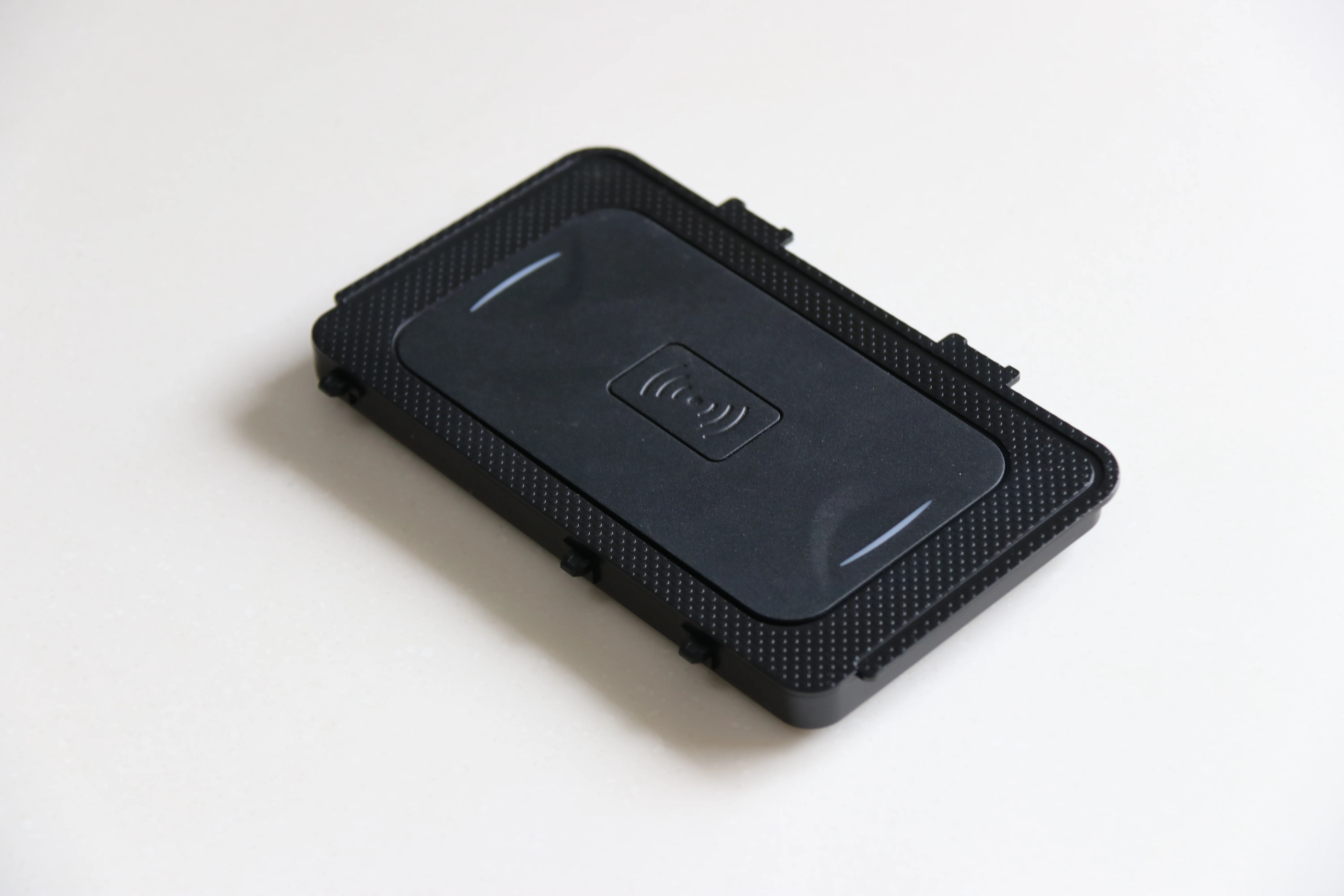 Автомобильное беспроводное зарядное устройство 15 Вт, QI, быстрая зарядка для телефона, для VW T-обновленной станции, Phideon, T-Кросс, Jetta MK7