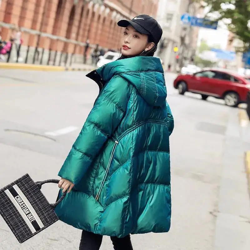 

2022 Fashion Women Thick Down Puffer Jackets White Duck Down Overcoats Autumn and Winter Female Warm Hooded Coats Outerwear A06