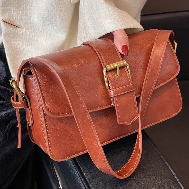 

Простая универсальная однотонная женская модная повседневная фирменная сумочка, новинка, Лидер продаж, шикарная мягкая ретро-сумка с маленьким клапаном