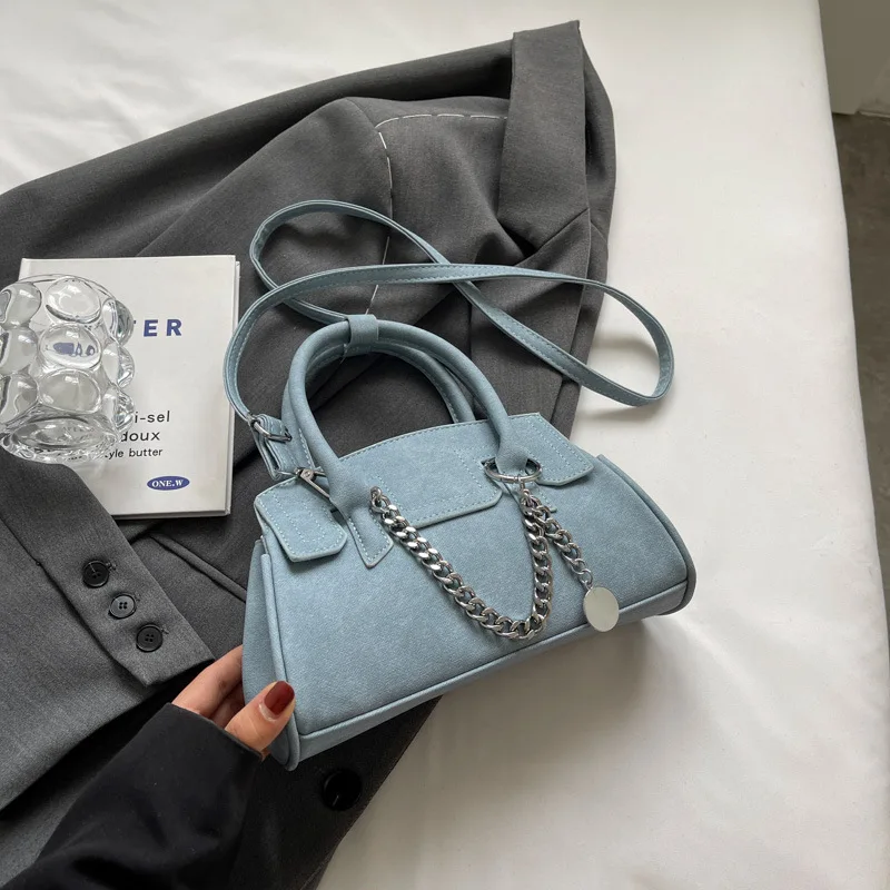 Серые женские сумки через плечо классические маленькие с мягкой ручкой Весенняя