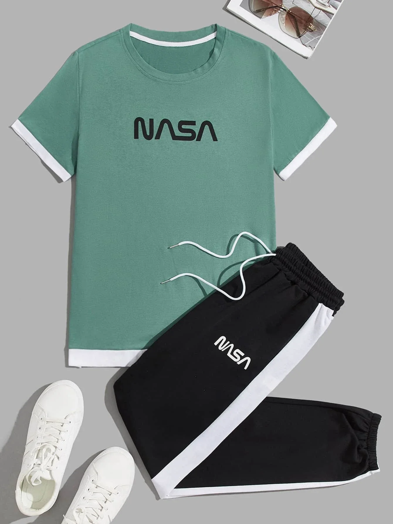 

Новинка 2021, зимняя мужская спортивная одежда, бархатный толстый комплект, флисовый теплый шерстяной спортивный костюм с капюшоном из 2 пред...