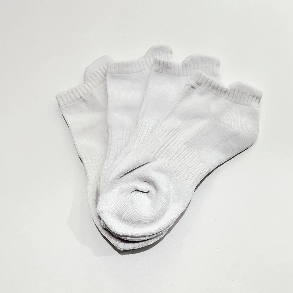 Short Socks for Men Women with Thick Design To Absorb Sweat Breathable Cotton Black White Colors Are Simple Comfortable