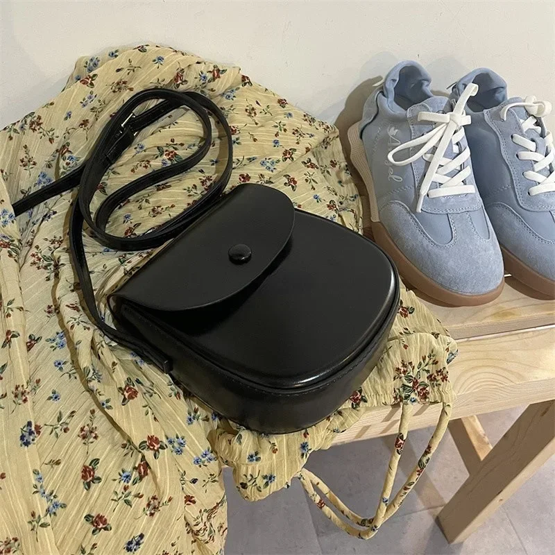 Красная женская сумка через плечо стильная ретро-корейская для телефона Joker