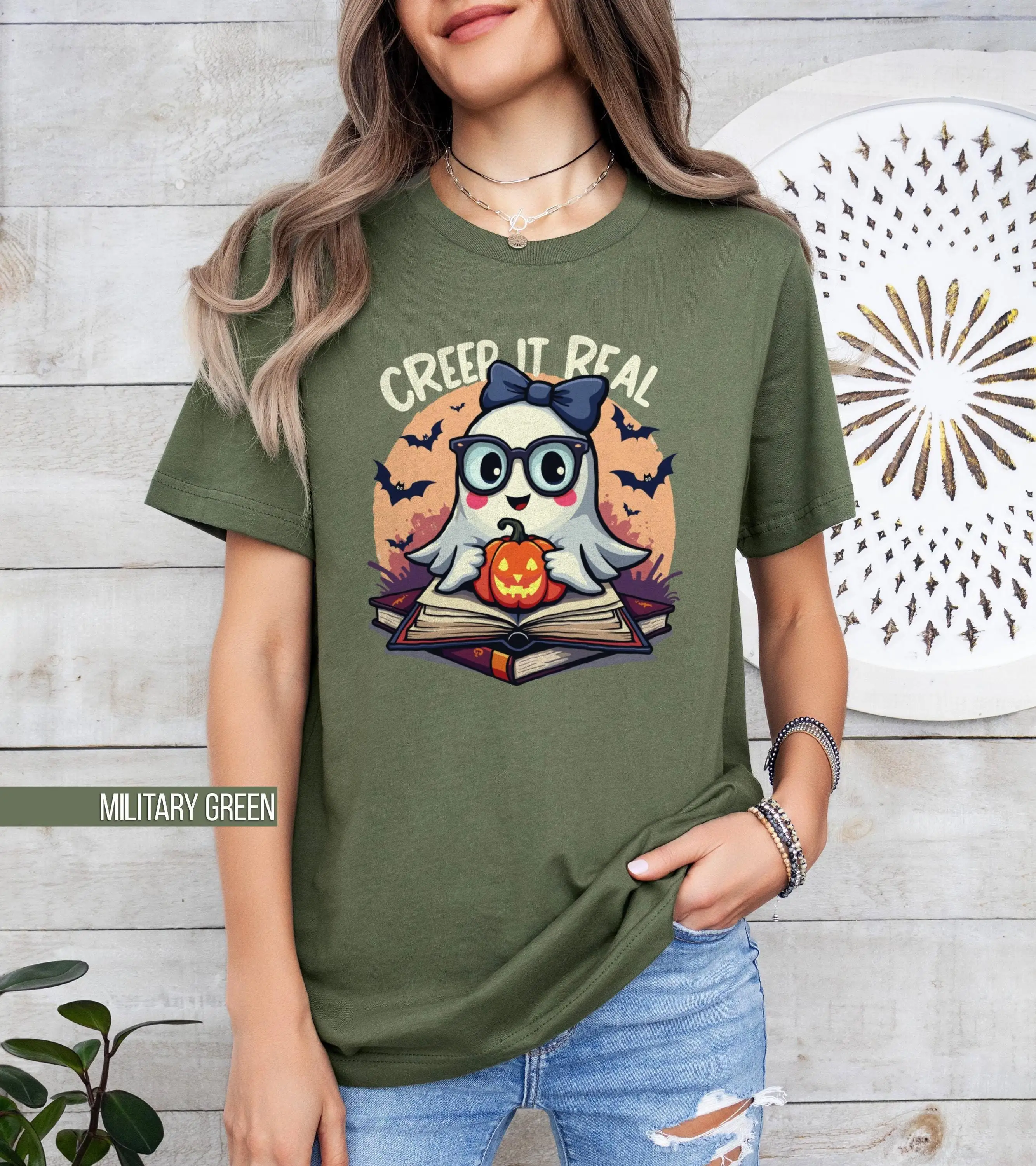 Очаровательная футболка с изображением призраков на Хэллоуин для учителей