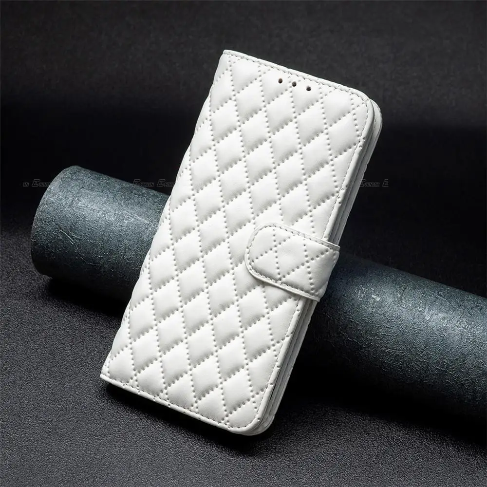 

Fasion Lozenge Pattern Leather Phone Case For Motorola Moto G42 G71 G41 G200 G31 G22 Card Stand Slot Flip Wallet Cover