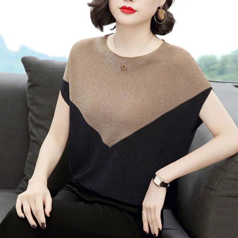 

Женская футболка с рукавом «летучая мышь» и круглым вырезом