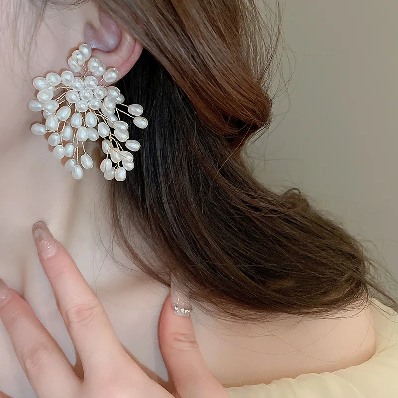 Женские серьги-подвески с искусственным жемчугом и цветами