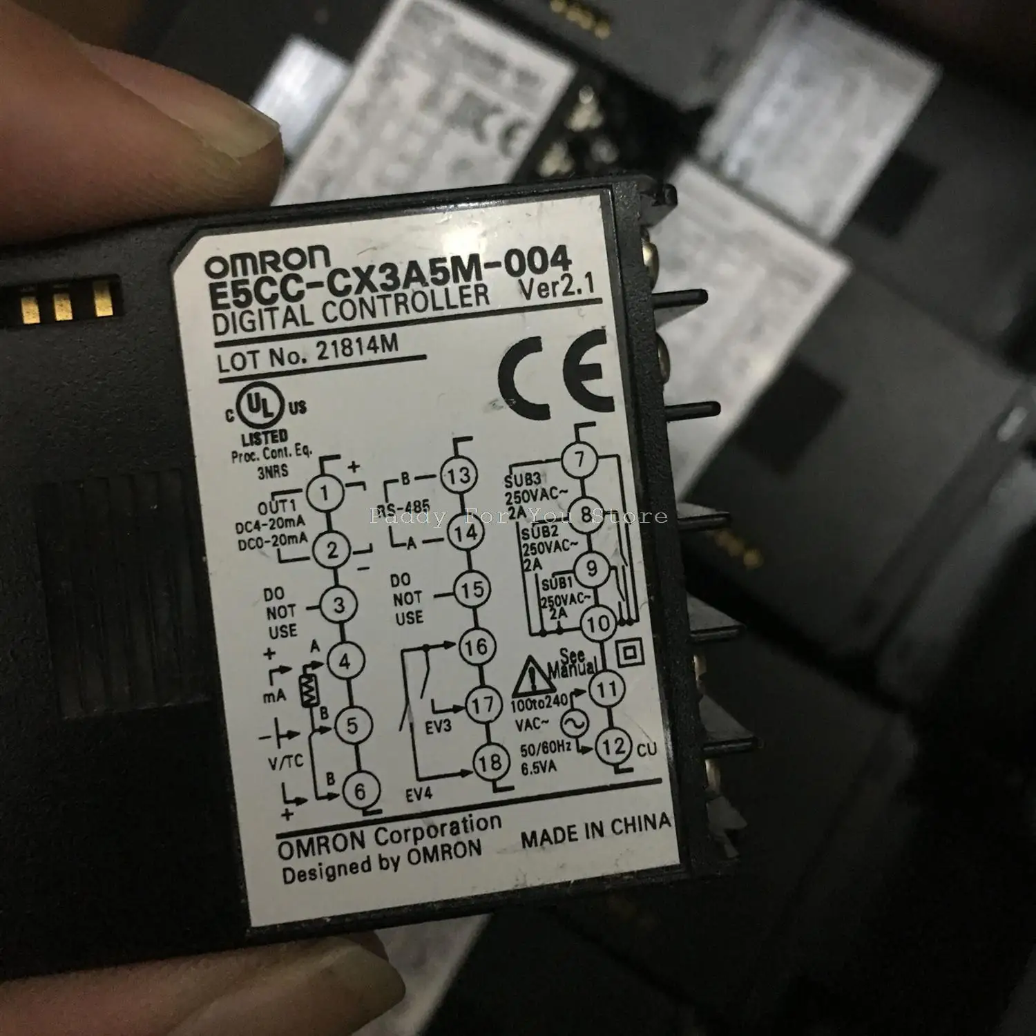 

New genuine Omron original E5CC-CX3A5M-004