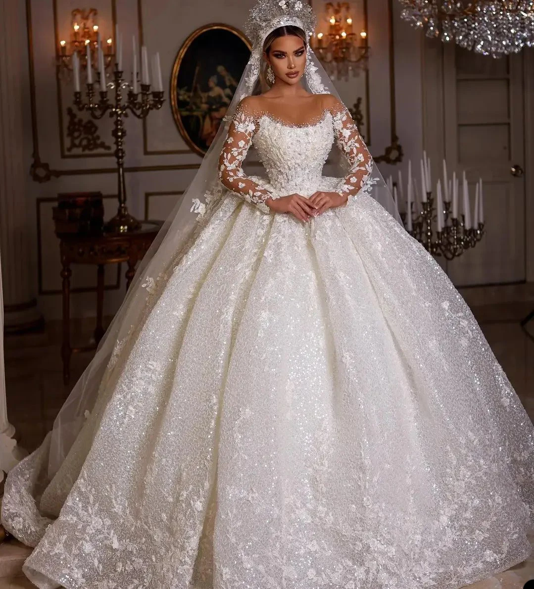 Luxury Lace Dubai Wedding Dresses Long Sleeves Sequins Beads Sheer Neck Appliques Glitter Tulle Bride Gowns Vestido de Noiva