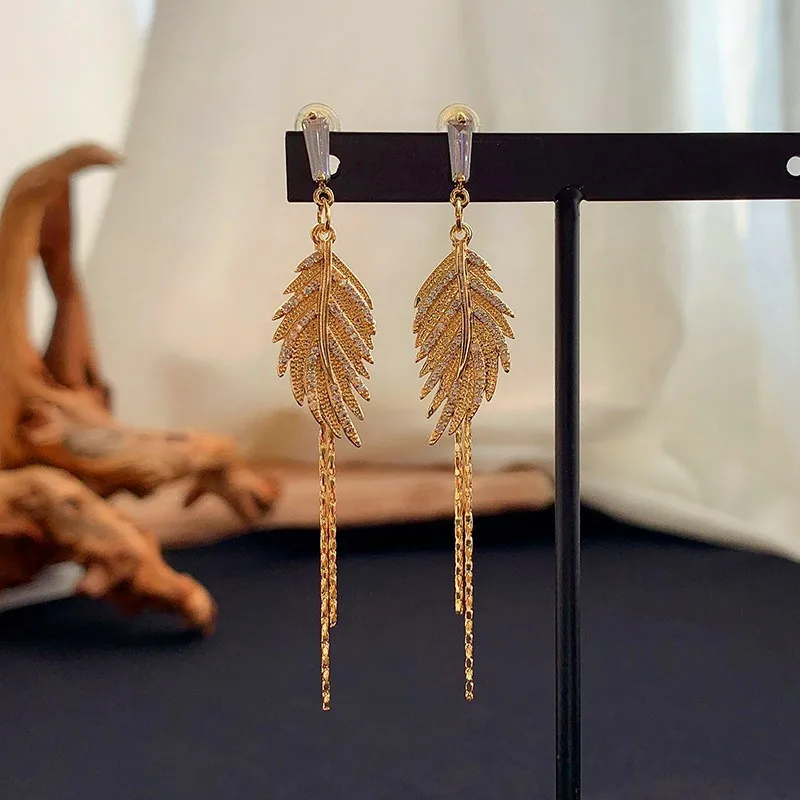 

925 Silver Needle Leaf Shape Tassel Golden Ladies Earrings Casual Party All-match Jewelry Wholesale