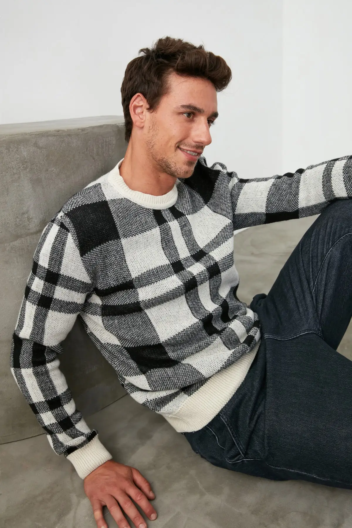 

Trendyol men's cycling collar plaid sweater tmnaz0370