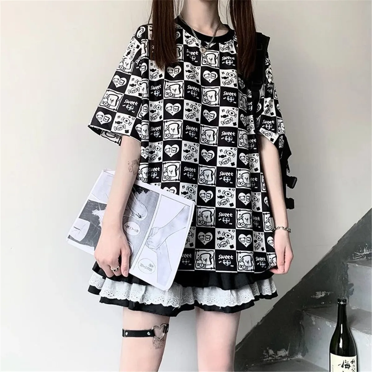 

Cool Cartoon T Shirt Female Loose Tops Harajuku T Shirt Women Graffiti Short Sleeve Summer Hip Hop Oversize Japan T Shirt Girl