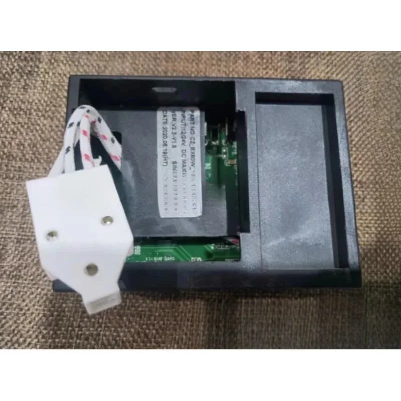 CZ-BX60W-1 12/24 В установленный на автомобиле компрессор с регулируемой частотой