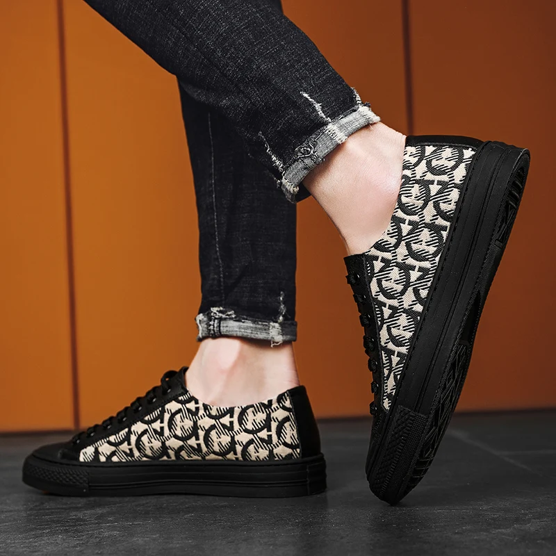

Luxury Brand Mens Casual Shoes High Quality Flat Outdoor Sneakers Italian Comfy Tenis Skateboard Shoes Designer Black Men Shoes