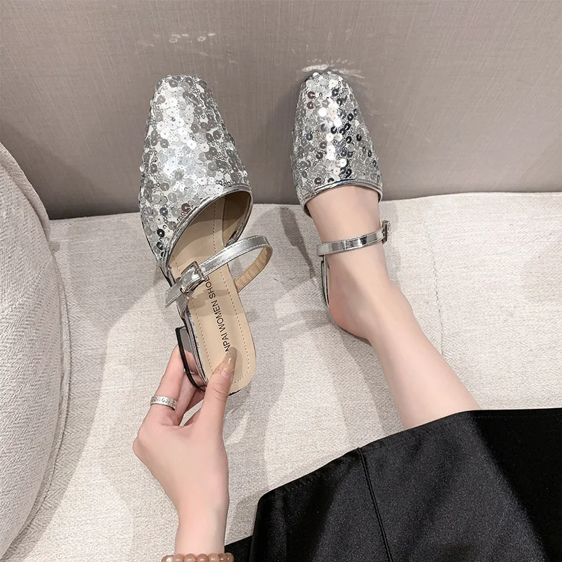 Шлепанцы женские на квадратном каблуке роскошные сланцы с закрытым носком