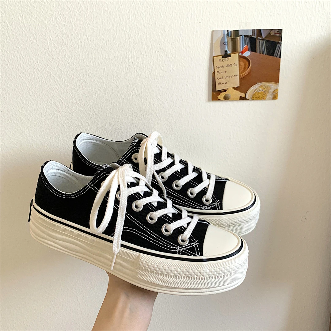 

2022 New Casual Classic Women's Fashion Shoes Lightweight Comfortable Breathable Athletic Sneakers Hot Ladies Student Flats