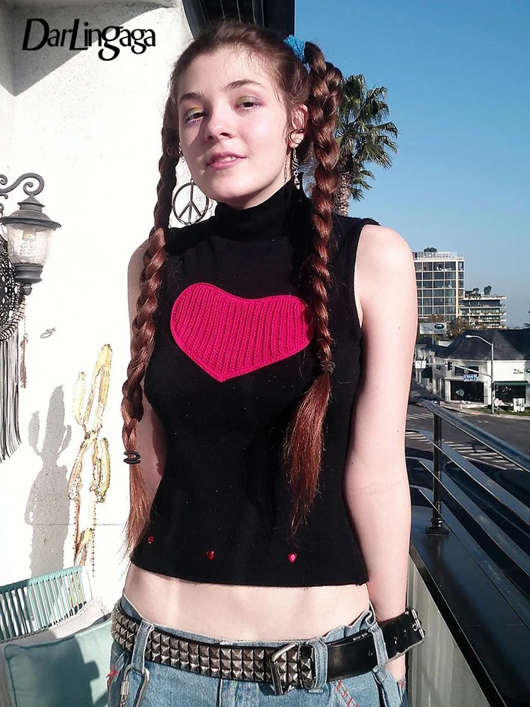 

Darlingaga Y2K Rhinestones Cute Sleeveless Tank Top Skinny Fashion Chic Summer Vest Heart Embroidery Gothic Crop Tops Aesthetic