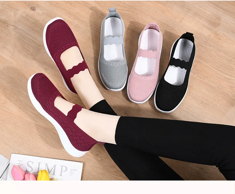 Fashion Breathable Knitting Flats Shoes Women Slip-on Soft Bottom Sneakers Woman Summer Super Light Non-slip Casual Shoes 611