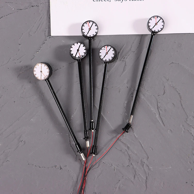 Miniature Led Lighting Model Railway HO N Scale Lights Lit Platform Clock Lamp
