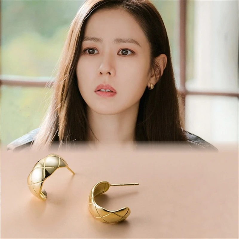 

Korean Drama Crash Landing on You Fashion new creative design C-shaped semicircle high quality Earrings