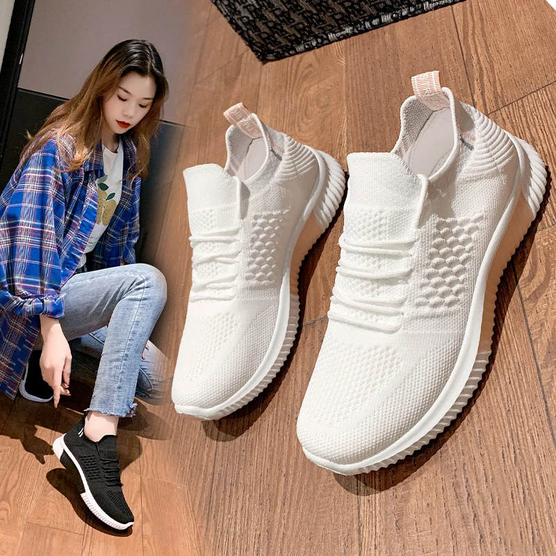 New Women's Casual Shoes Sneakers Ultra Light and Comfortable Sports Shoes Sneakers Women 2022 Tenis Feminino Female Shoes