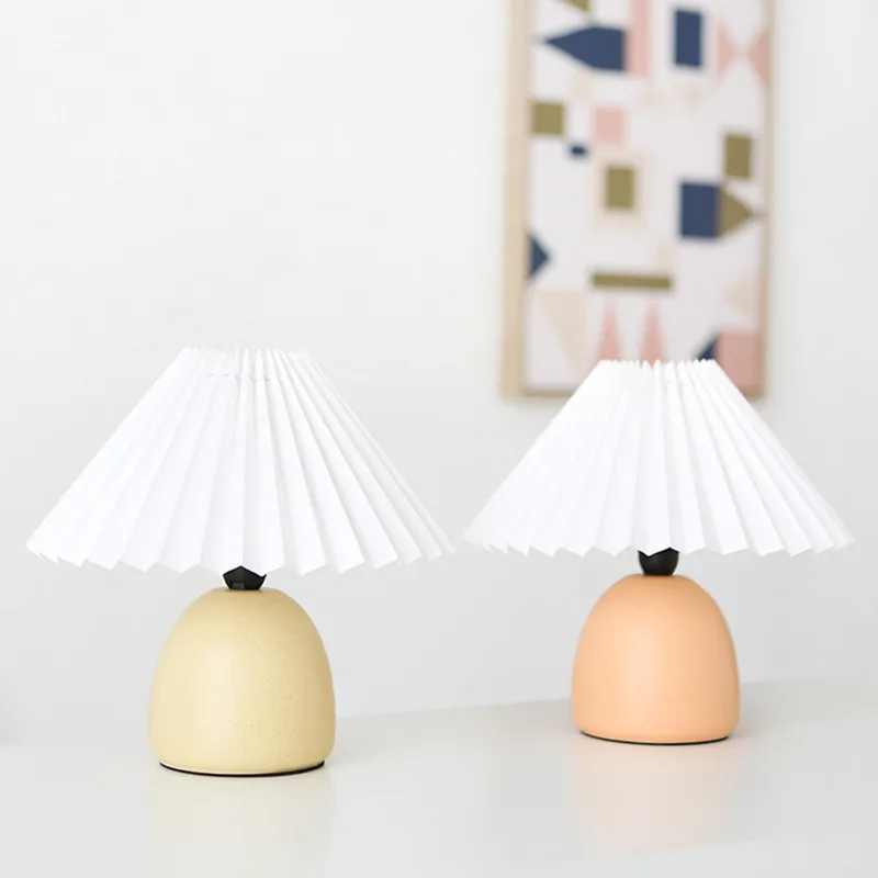

Ceramic Pleated Table Lamp Bedroom Ins Girl Creative Small Beautiful Bedside Table Lamp Retro Romantic Warm