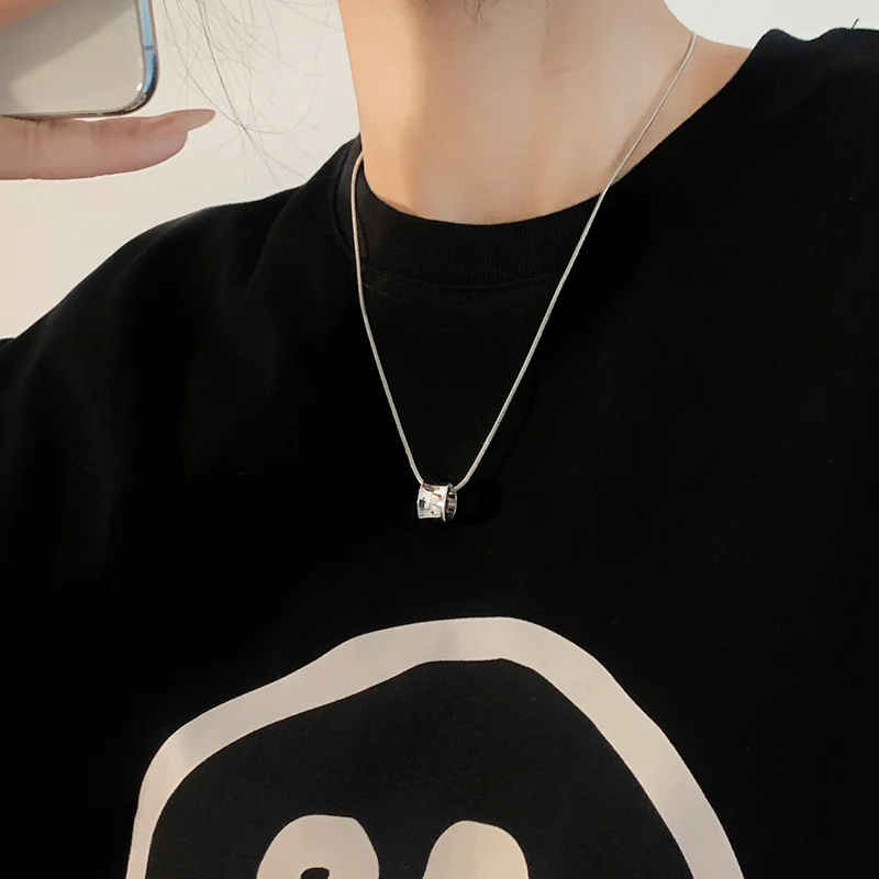 

Minimalist Circular Shape Pendant Necklace For Women 2023 Silvery Color Stainless Steel Chokers Necklaces Girls Birthday Jewelry