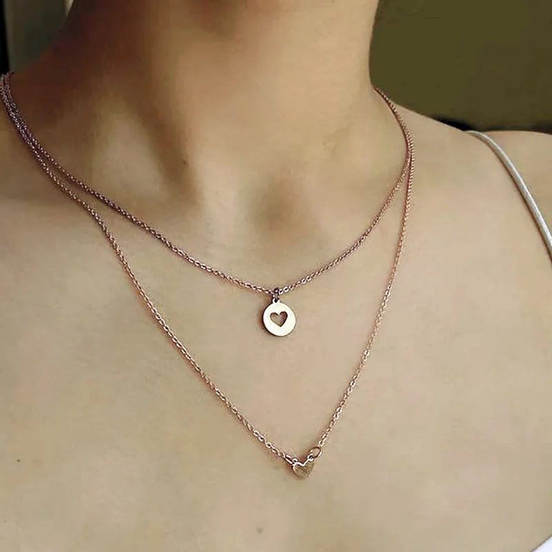 

LATS Multilayer Peach Heart Pendant Necklace for Women Hollow Clavicle Chain Valentine's Day Necklaces Girl's Fashion Jewelry