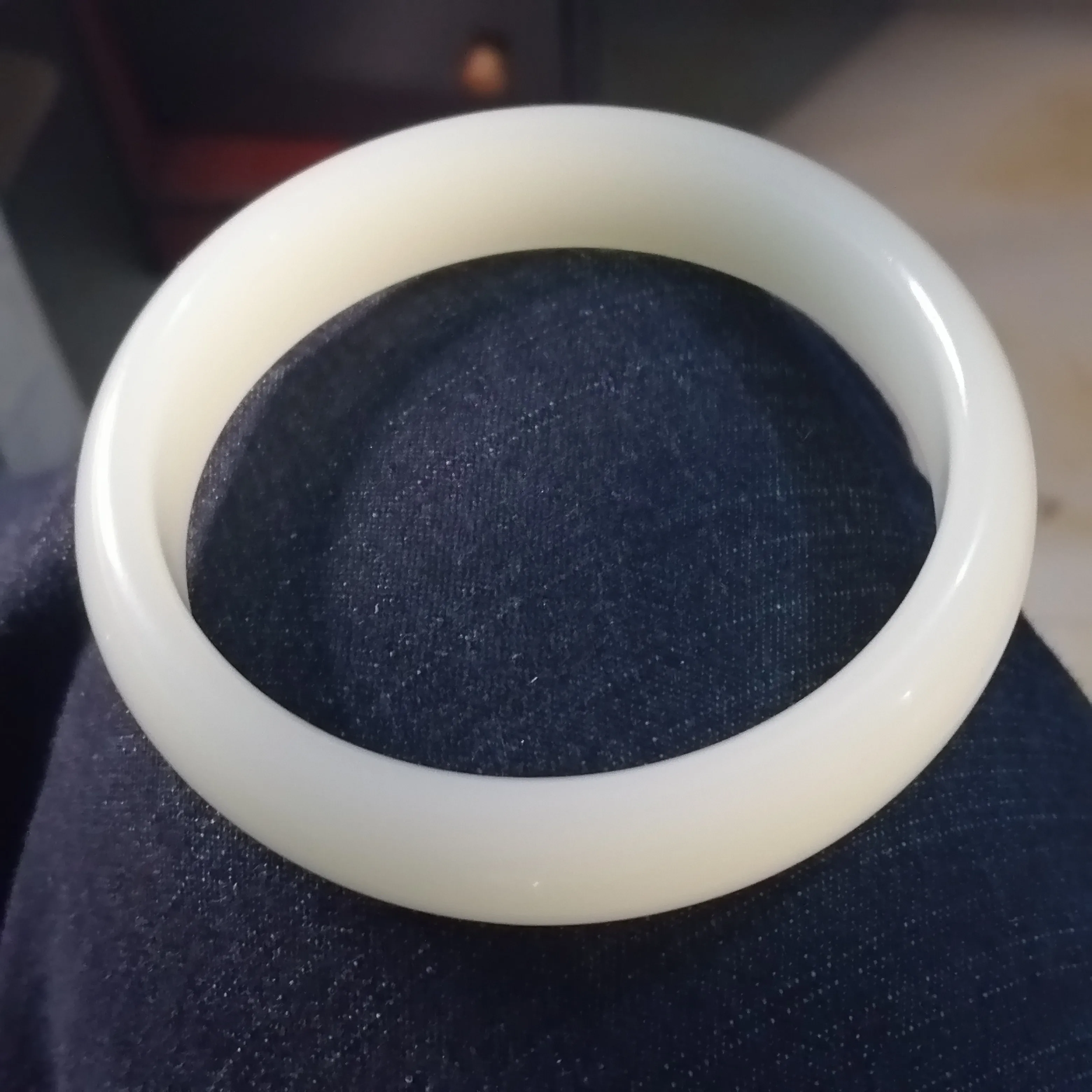 

Natural White Jade Bangle Large Size Bracelets For Men Women Plus Size Hetian Jades Nephrite Big Bangles Fine Jewelry Accessorie
