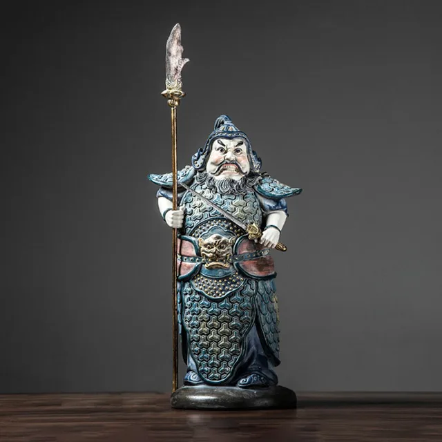 Стоппер для двери собака. Фигурки на дверь. Стопоры для дверей фигурки. Домик хоббита цветочный горшок. Статуэтка из doors.