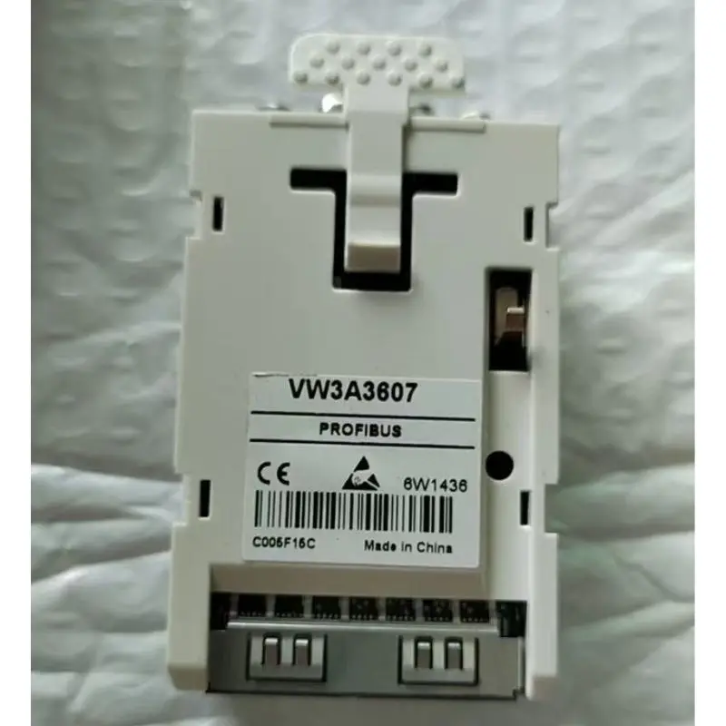 Подержанная тестирование карты связи VW3A3607 ОК