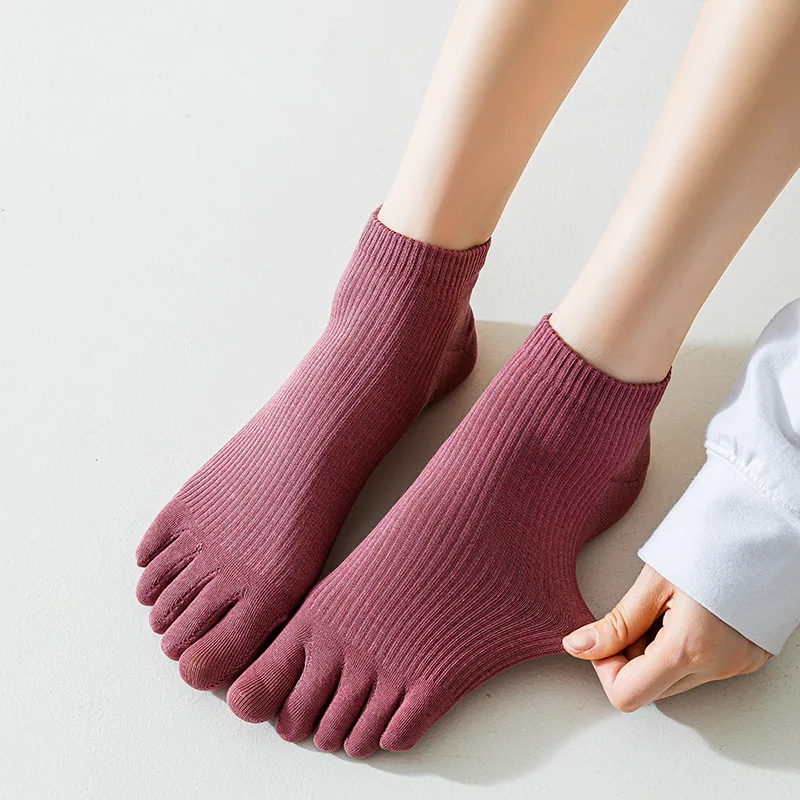 Non Slip Yoga Socks Women Pure Cotton Five Fingers Socks Gym Fitness Sport Socks Pilates Dance Ballet 5 Toe Socks Footwear Woman