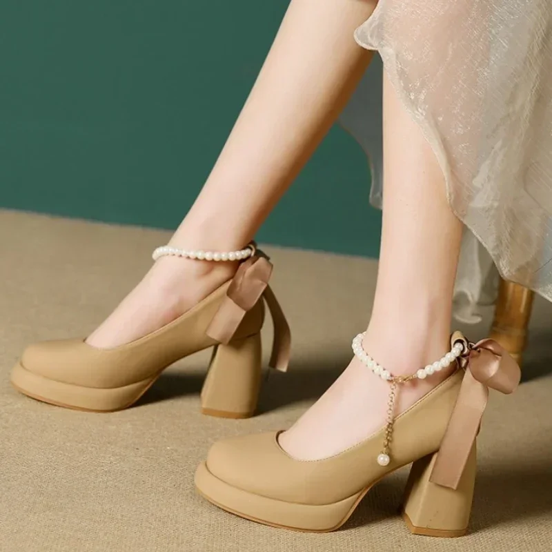 Женские туфли на высоком каблуке с круглым носком весну/осень