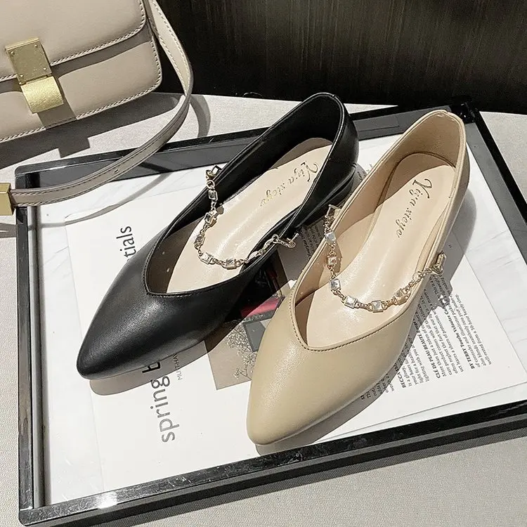 Женские туфли с острым носком мягкие Вечерние на низком каблуке в Корейском