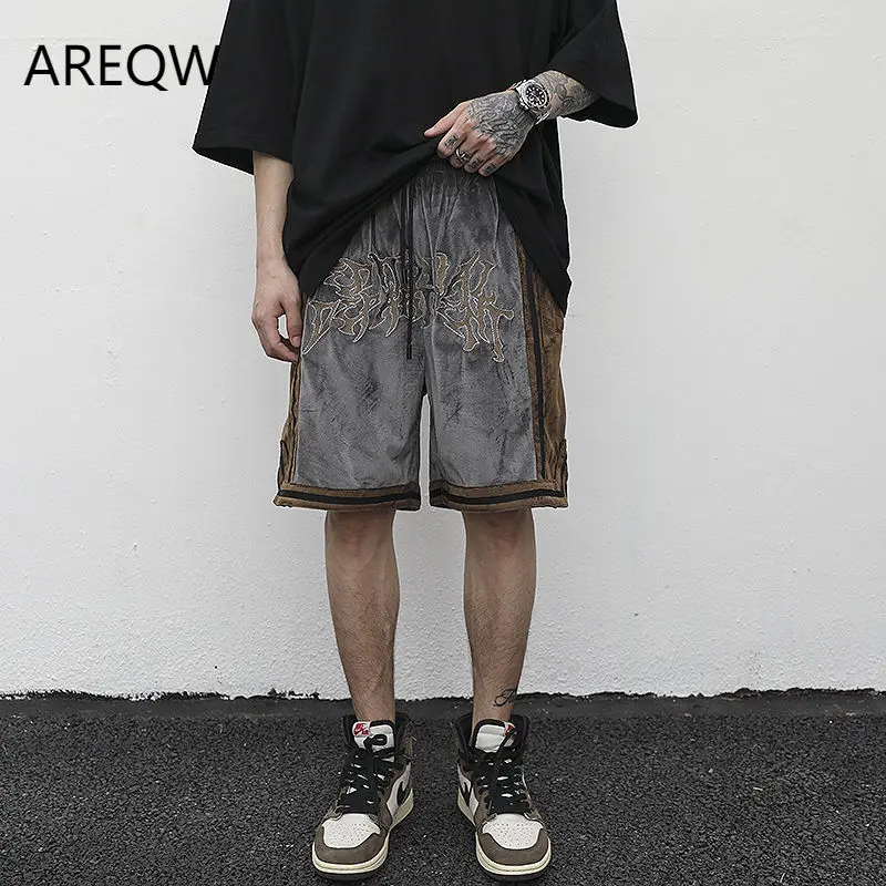

Men New American Street Style Flower Embroidery Contrast Retro Sports Shorts Hip Hop Fashion Brand Five Pants Men's Summer