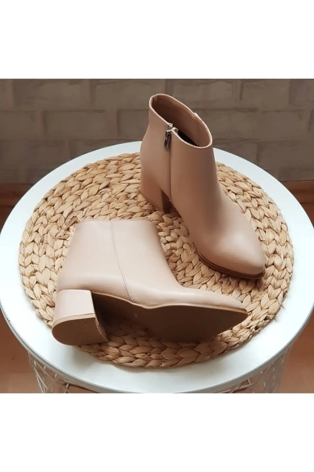 

Women BootsTen Matt Sharp on wrist New Designer Comfortable Ladies Boots Luxury Stylish Female Boots Platform