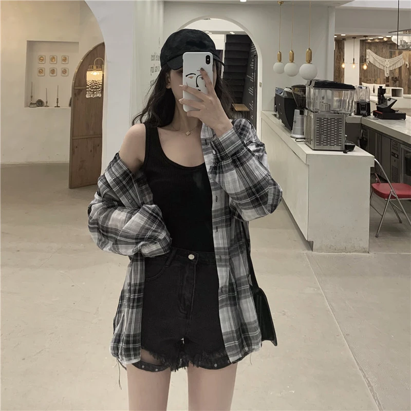 

COIGARSAM Shirt Womens Tops Spring 2022 Vintage Plaid Loose Turn-down Collar Women Shirts Dropshipping