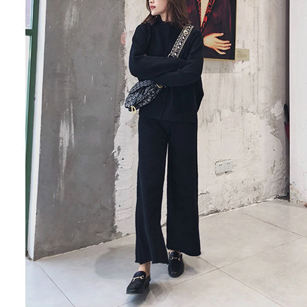 Женский вязаный комплект из двух предметов теплый пуловер с высоким воротником и