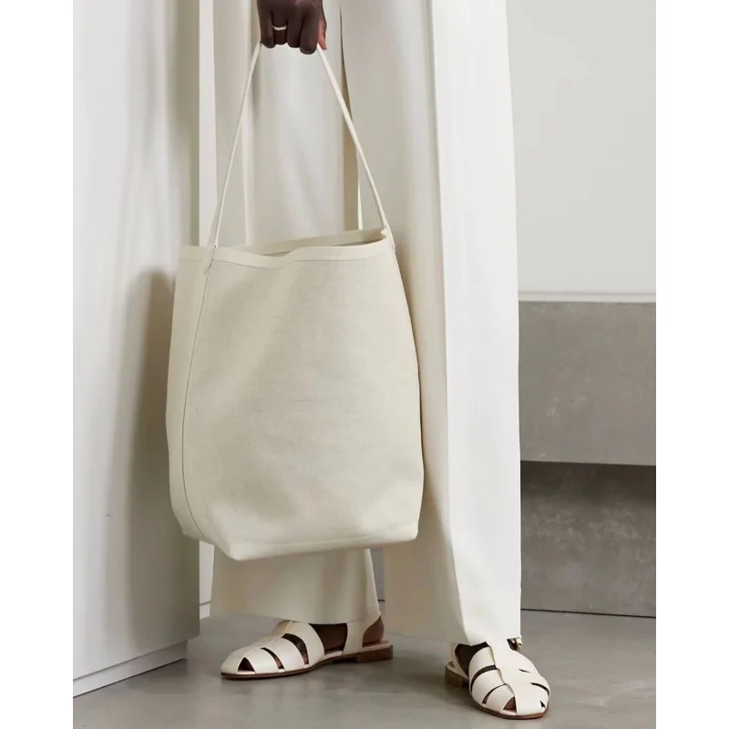 Designer Handbag Waterproof Canvas Bag Large Capacity Simple Atmosphere Commuter Bucket Bag Shoulder Handbag 2023 New Summer