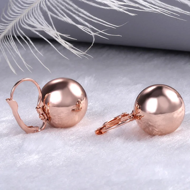 

Pearl Shaped Earrings Women's Net Red High Grade Exquisite Quality Earrings Small Crowd Design 2023 New Fashion Earrings