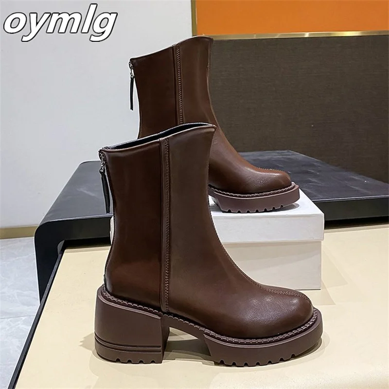 

Зимние новые короткие сапоги на молнии сзади, женские модные Универсальные женские сапоги, сапоги средней длины на толстой подошве, темпера...