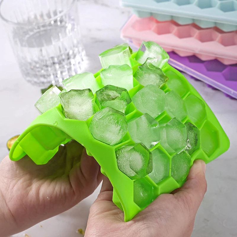 

Home Ice Maker 33 Grid Honeycomb Ice Box Silicone Ice Cube Mold With Lid Flexible Hanging Ice Tubs Kitchen Tools Ice Mould