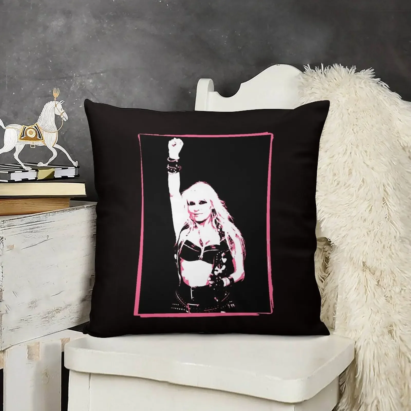 Doro Pesch - декоративная подушка Warlock декоративные диванные подушки наволочки для