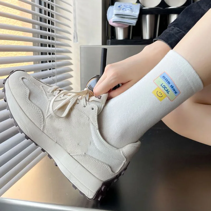 5 Pair College Style Pure Cotton Socks Women Cute Cartoon Smiley Stripe Long Socks Set Autumn Winter Fashion Cycling Foot Cover