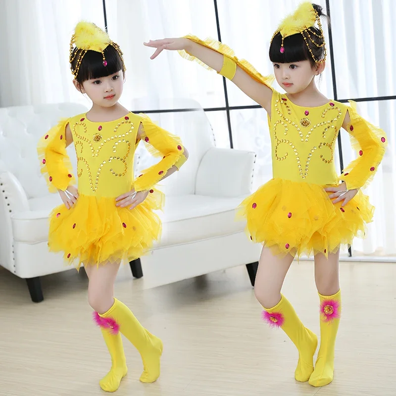 Детская и сумасшедшая танцевальная одежда Возьмите цыпленка