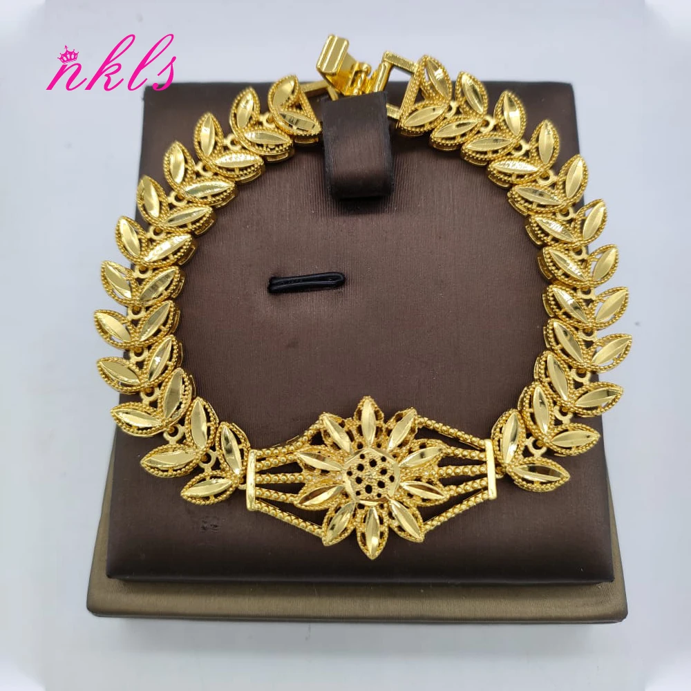 

Punk Stainless Steel Pendant Bracelet for Women Snowflake Shape Round Bangle Link Dubai Arba Gold Color Jewelry Accessories Gift