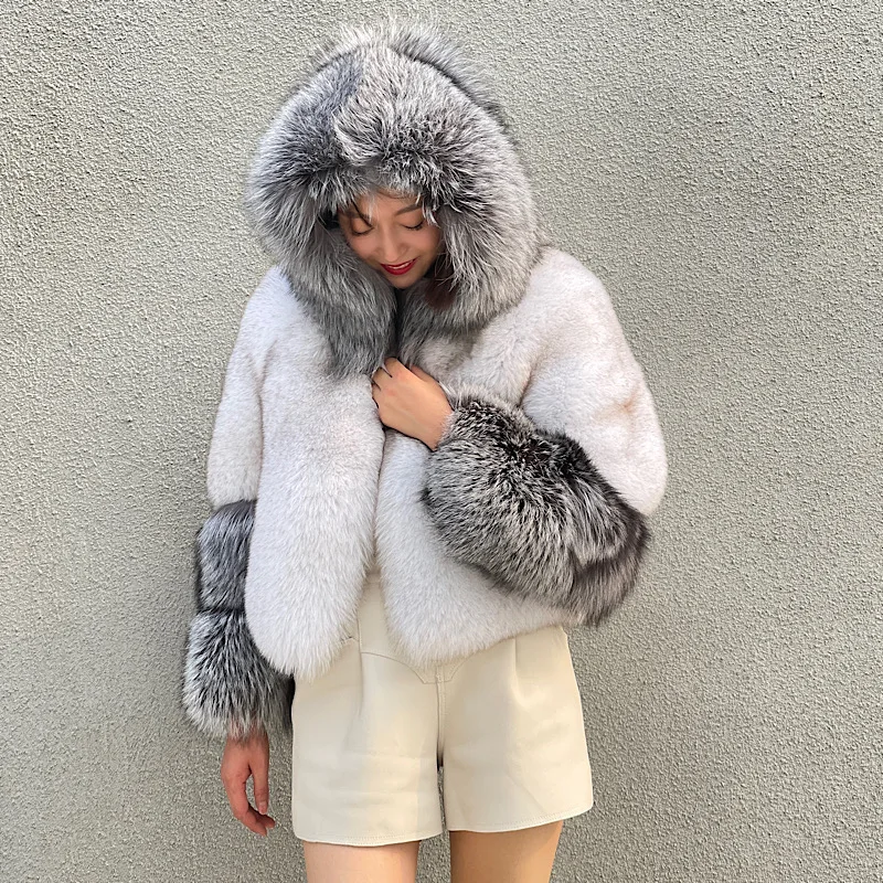 New European luxury ladies  Hooded Real Fur Jacket  top quality Christmas cropped Women 100% Natural Fur Coat  YN06