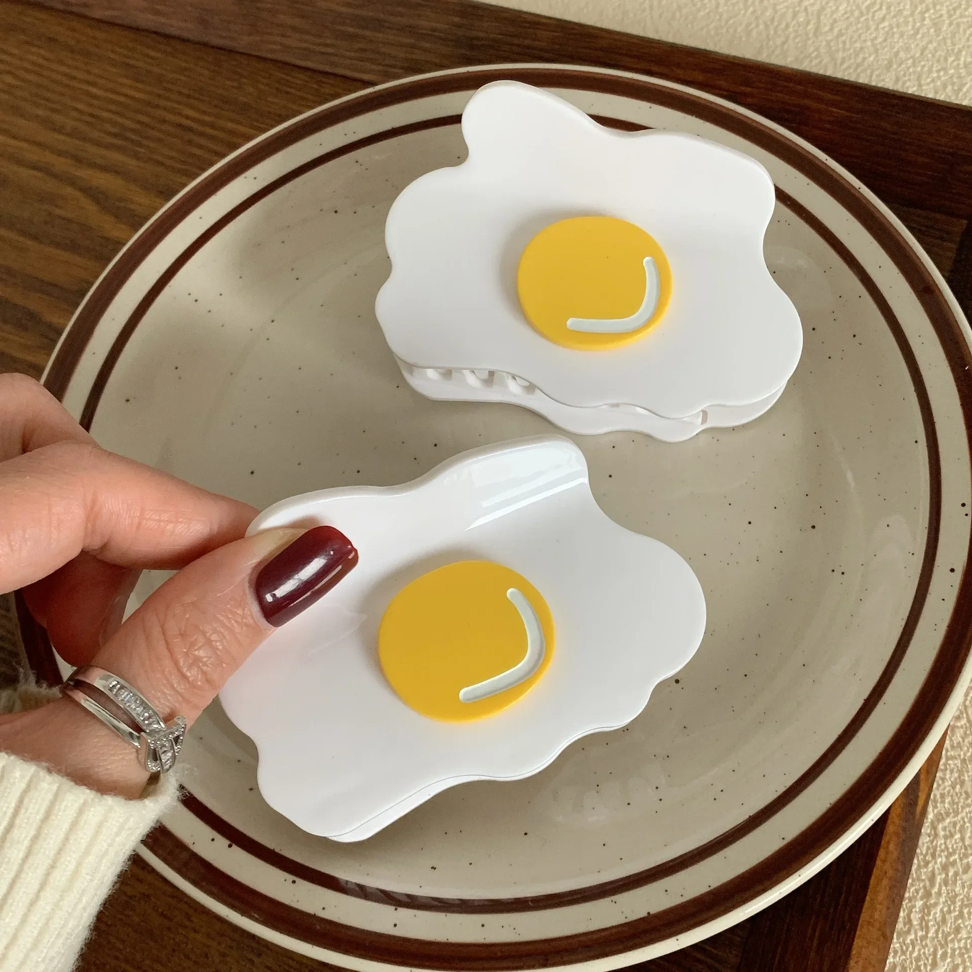 BYL New Fun Girl Heart Cute Pouch Egg Grab Clip Acetate Hair Claw Креативный корейский стиль Crab Женские